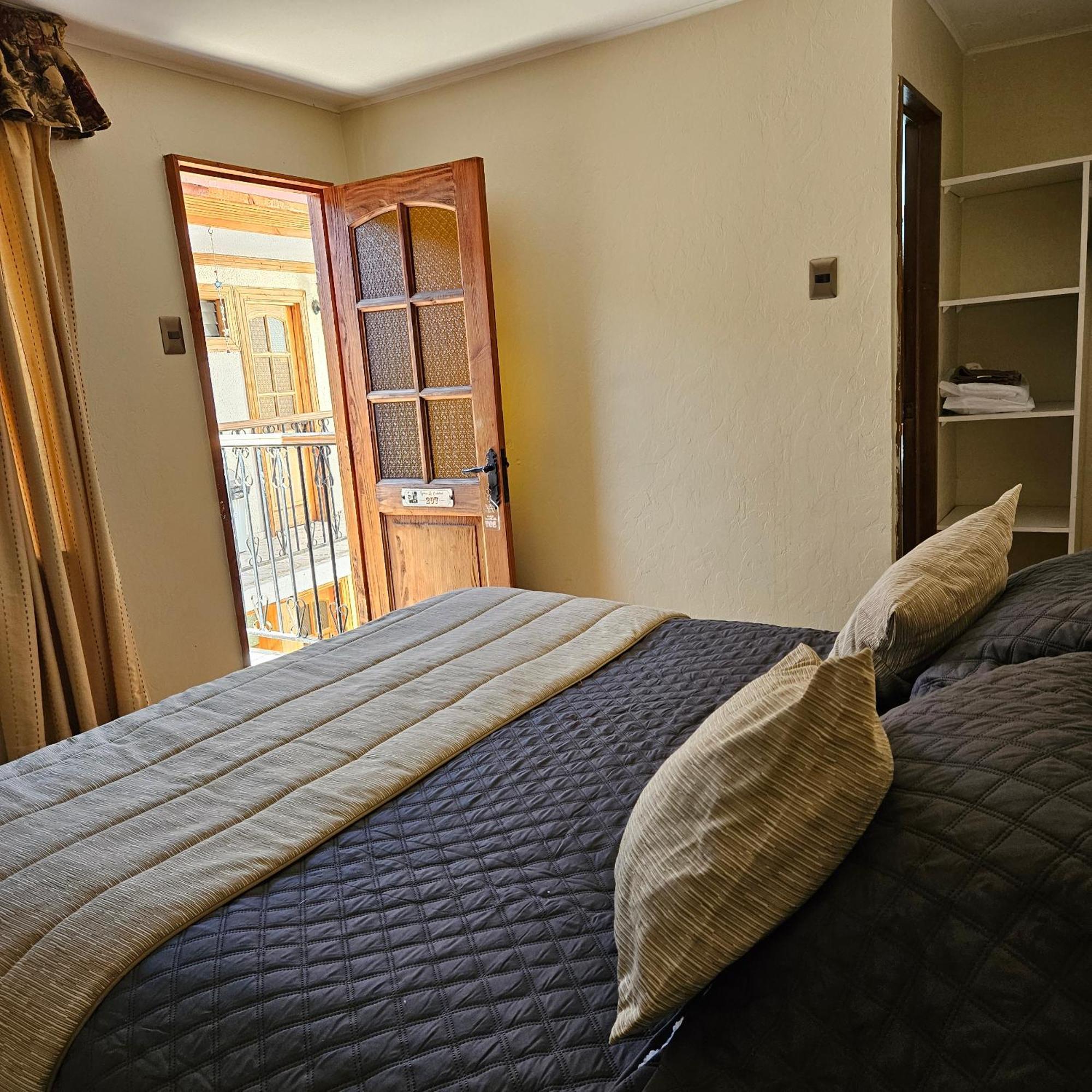 Hostal De Colon La Serena Extérieur photo