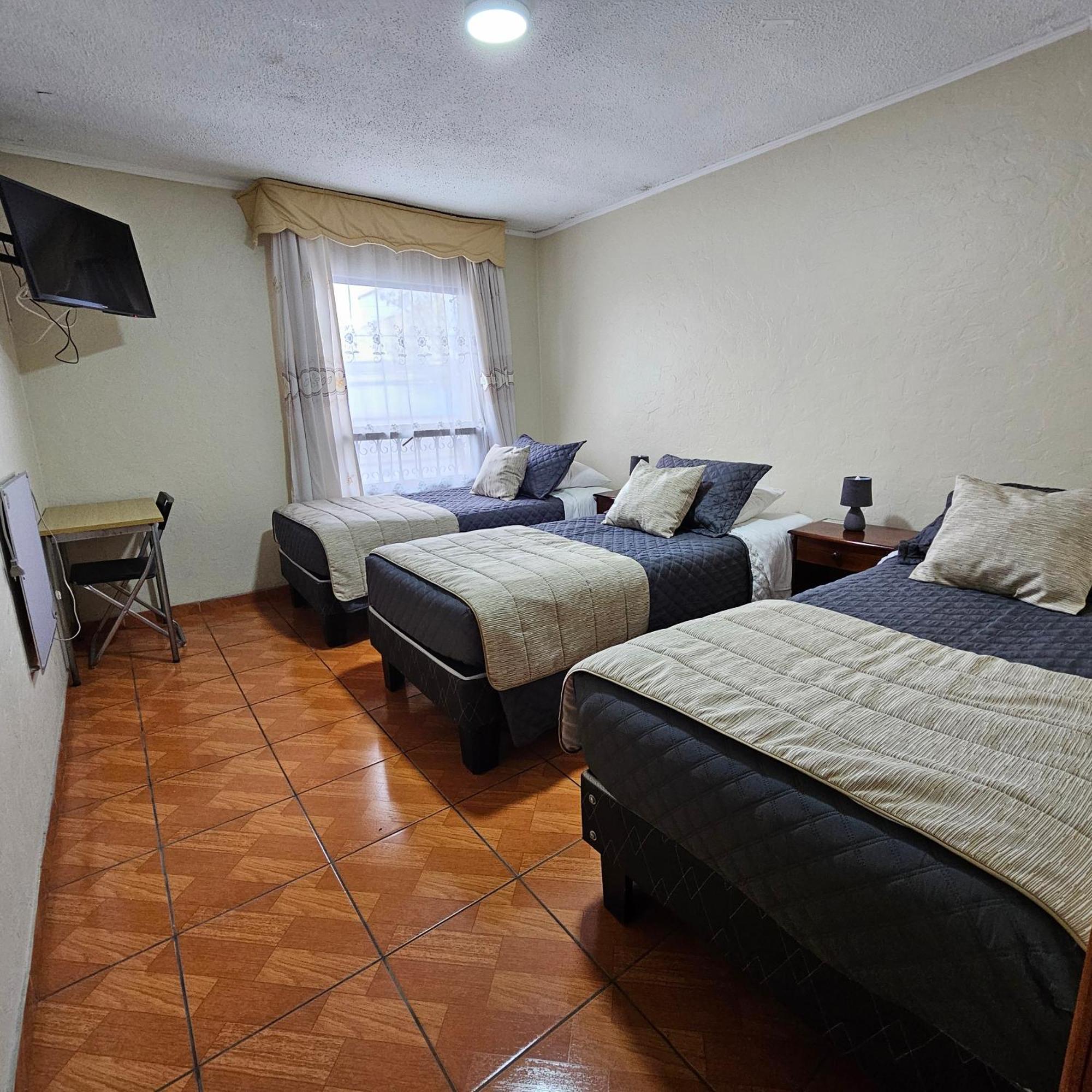 Hostal De Colon La Serena Extérieur photo